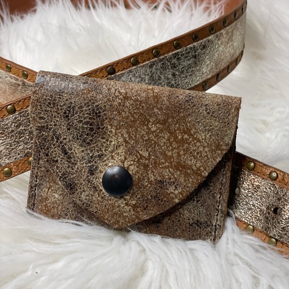 Rustic mixed colors Genuine Leather Card Holder with snap closure. Made in USA - Picture 2 of 10